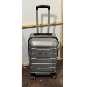 TLS Silver Hardshell Carry-On Spinner Suitcase [Mint]